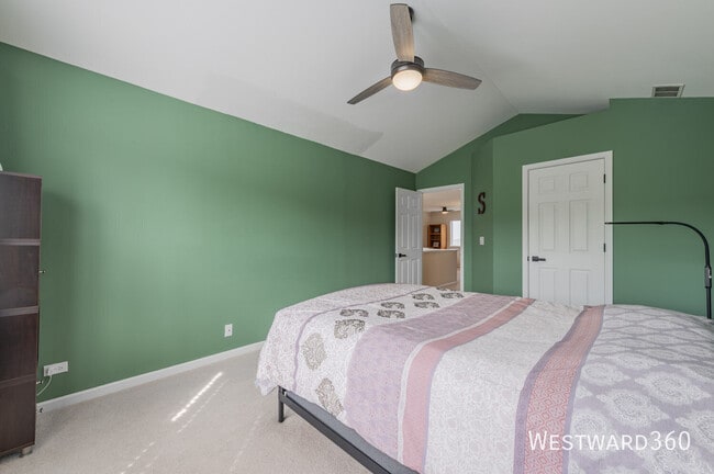 Building Photo - 1524 Meadowsedge Ln
