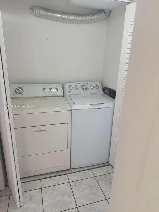 Building Photo - 8700 N Sherman Cir