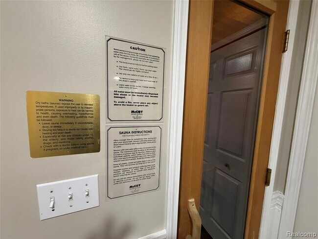 Building Photo - 23170 Inverness Ct