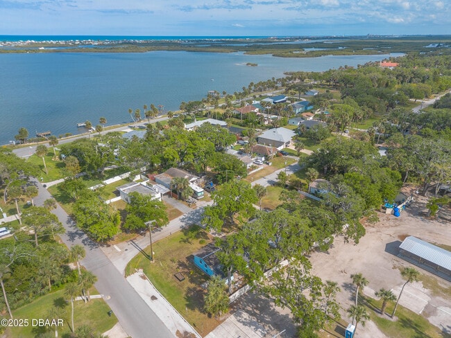 Building Photo - 5028 Palmetto St