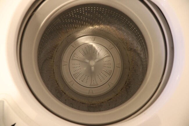 Building Photo - 257 Canby St