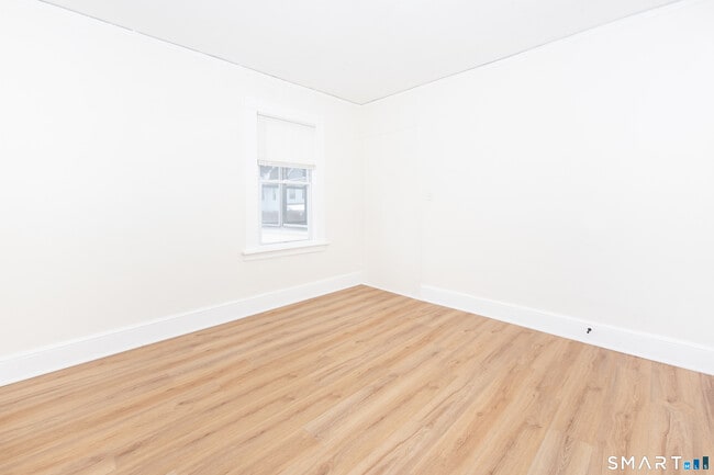 Building Photo - 110 Beaver St