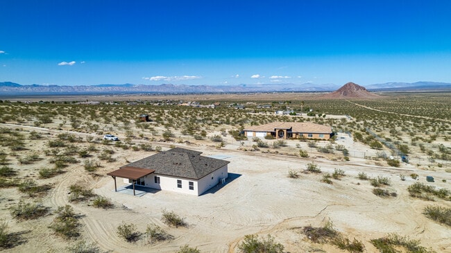 Building Photo - 10654 Wilson Rd
