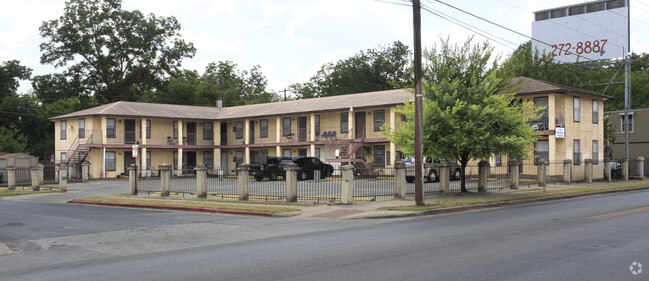 Primary Photo - Town Lake Villas