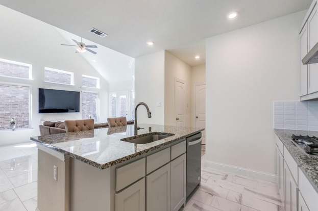 Building Photo - 337 Gleneagles Dr