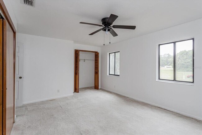 Building Photo - 2134 NE 45th Ave