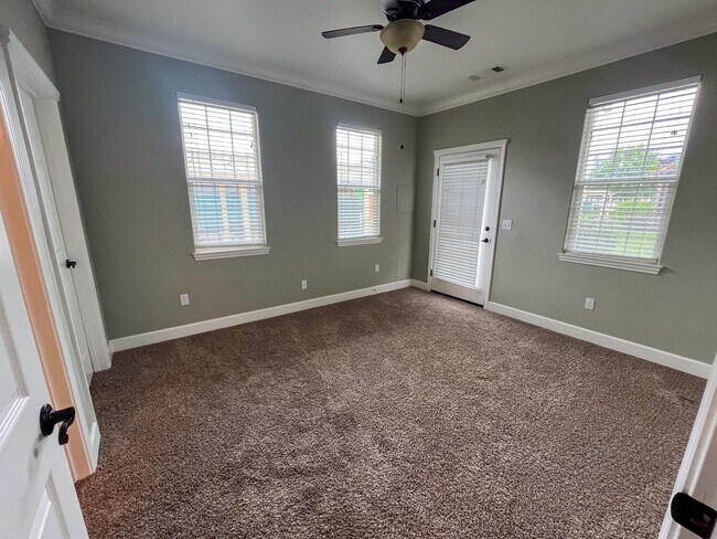 Building Photo - 3-bedroom, 3-bath home in Orland - Westhaven Village 55+ Community!