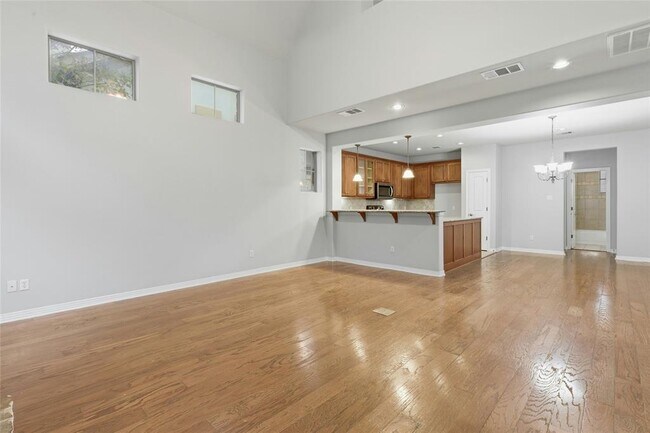 Building Photo - 8917 Old Lampasas Trail