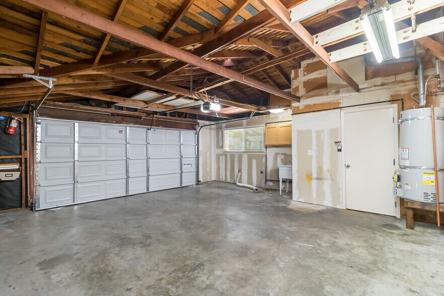 Building Photo - 1020 Stimel Dr