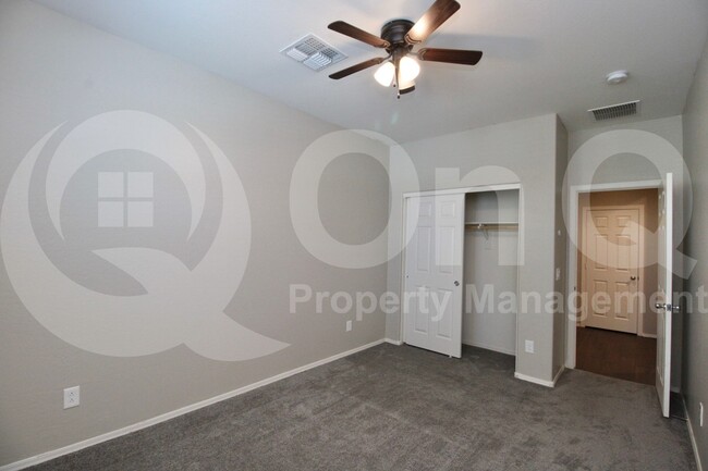 Building Photo - 18079 W Carlota Ln