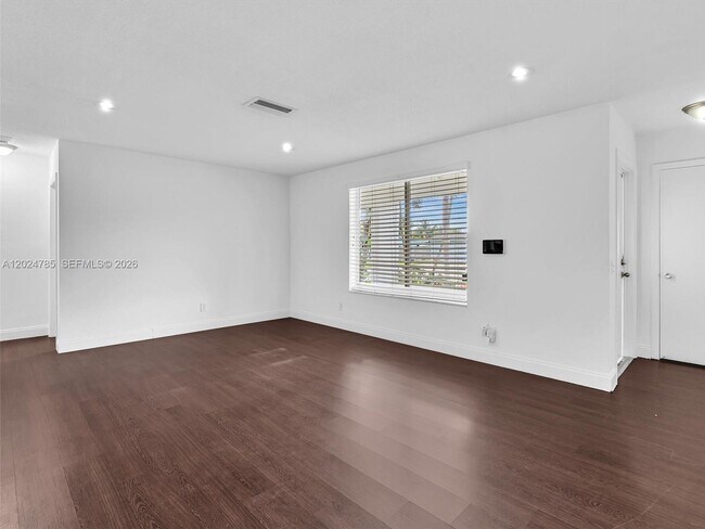 Building Photo - Southwest 42nd Terrace, Fort Lauderdale, FL 33314 - 3 BR 2 BA house