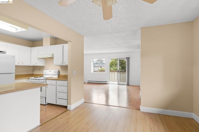 Building Photo - 981 Cheryl Ann Cir