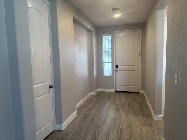 Building Photo - 51204 Mystic Tyme Dr