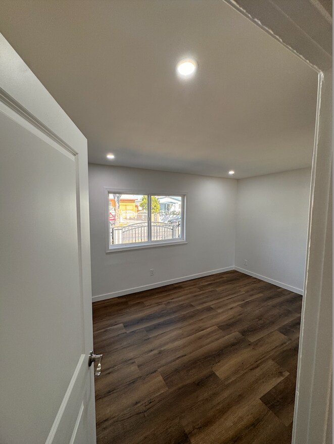 Bedroom - 10802 Doty Ave