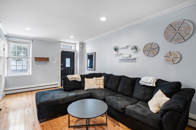 Building Photo - 147 East St