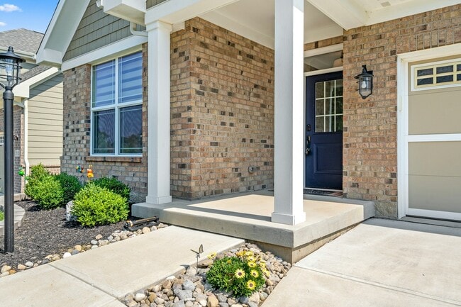 Building Photo - 2716 E Millstone Dr