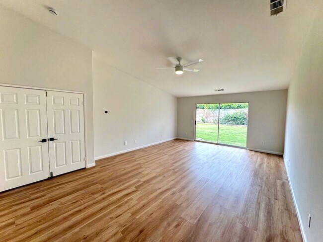 Building Photo - 81464 Avenida Esmeralda