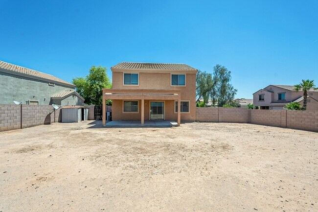 Building Photo - 4 Bedroom home for rent