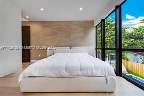 Building Photo - 3 br, 2.5 bath Townhome - BAY VISTA