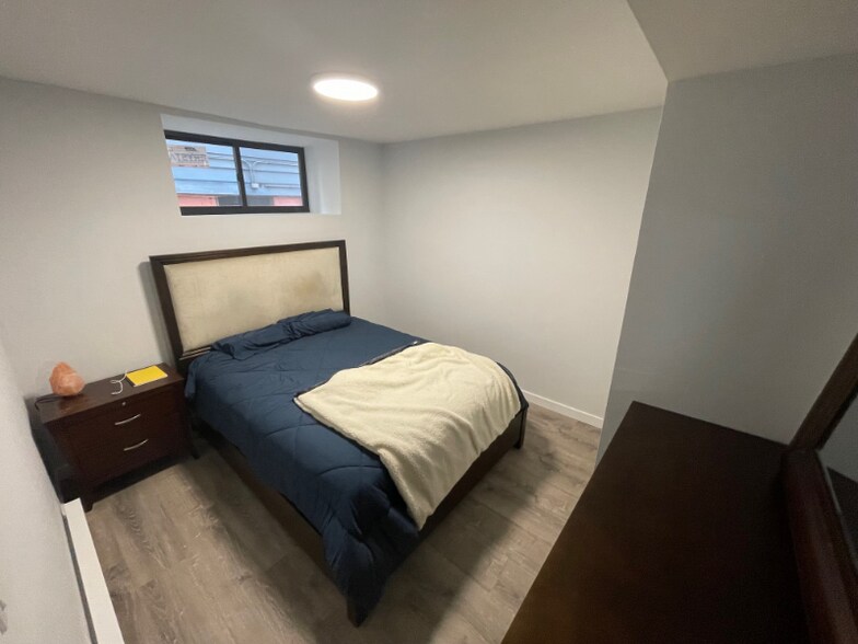 Building Photo - 30 N Terrace Ave