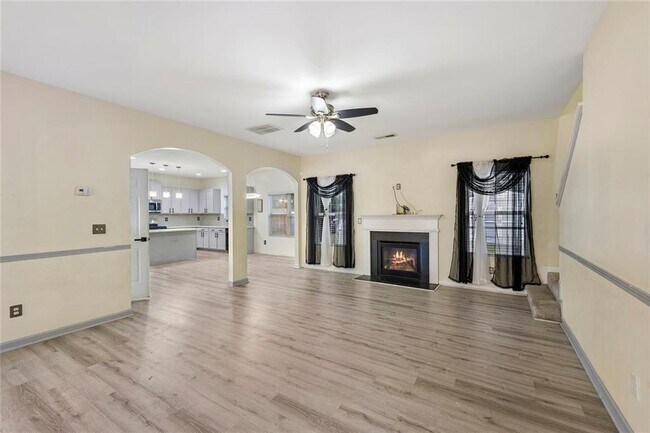 Building Photo - 9776 Ivey Ridge Cir