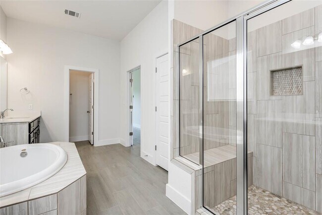 Building Photo - 5417 Flowing Brk Cv