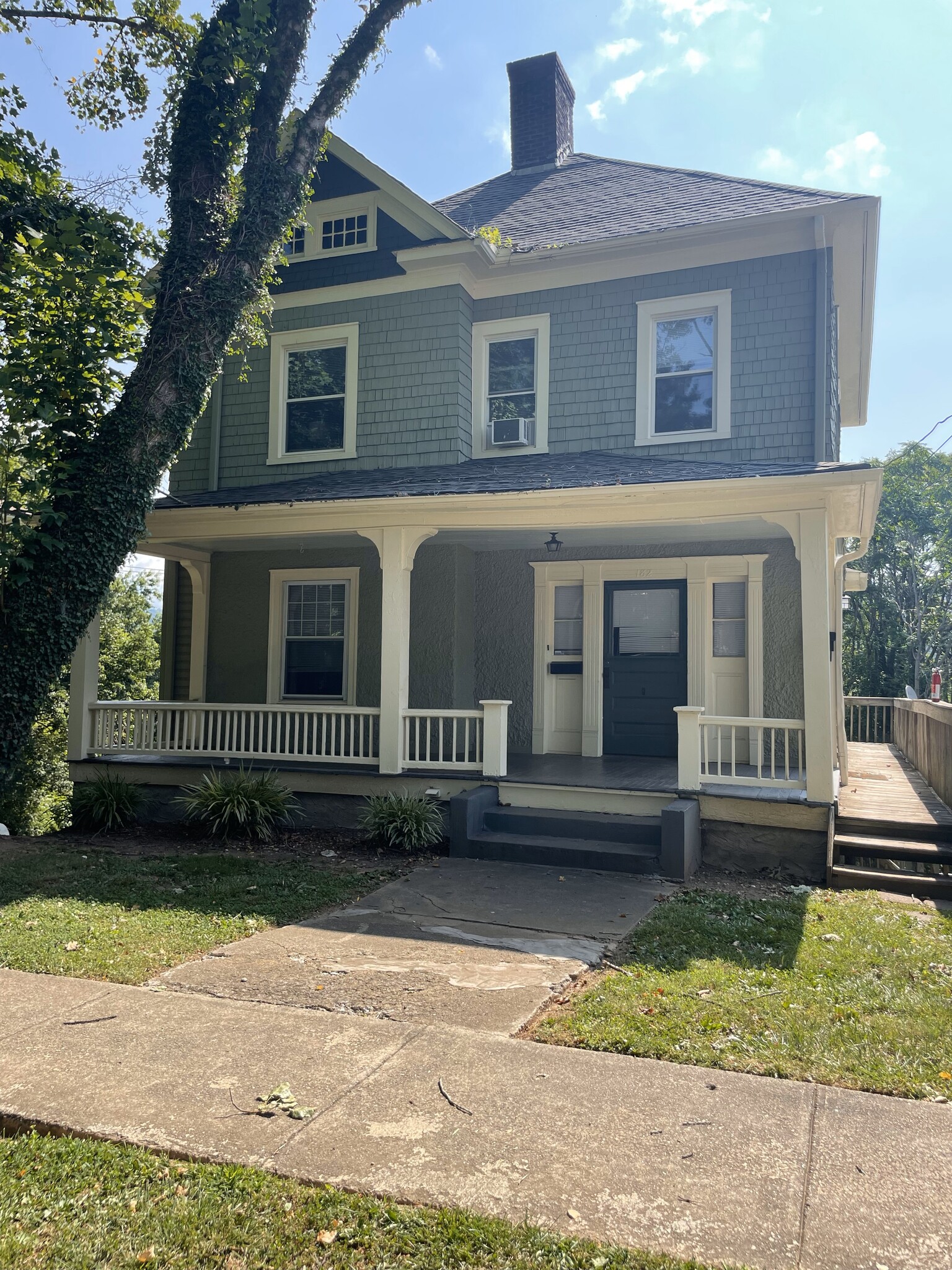 Building Photo - 182 S French Broad Ave