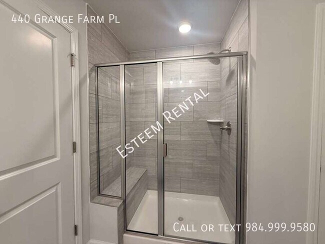 Building Photo - 440 Grange Farm Pl