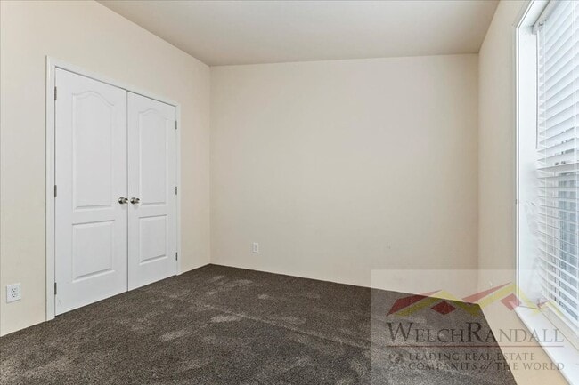 Building Photo - Beautiful 3 Bed 2 Bath Townhome in West Haven