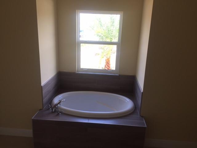 Building Photo - 4261 SW Walker St