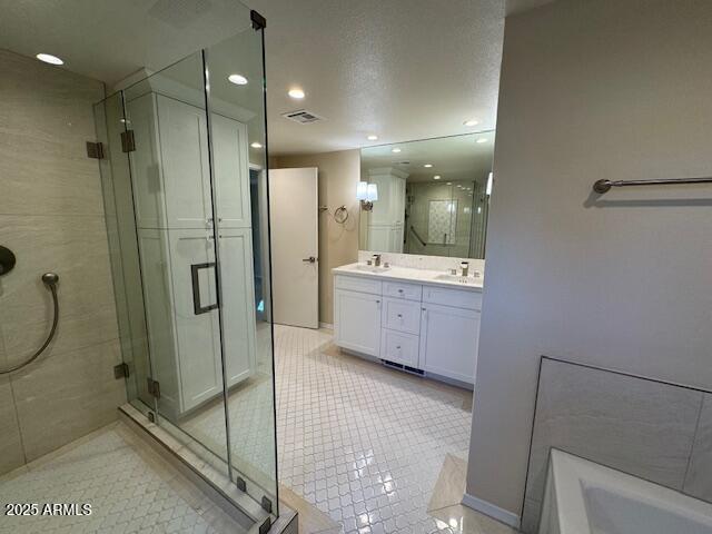 Building Photo - 6945 E Glenrosa Ave