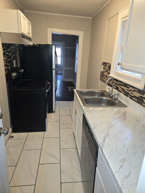 Building Photo - 5529 Michigan Ave