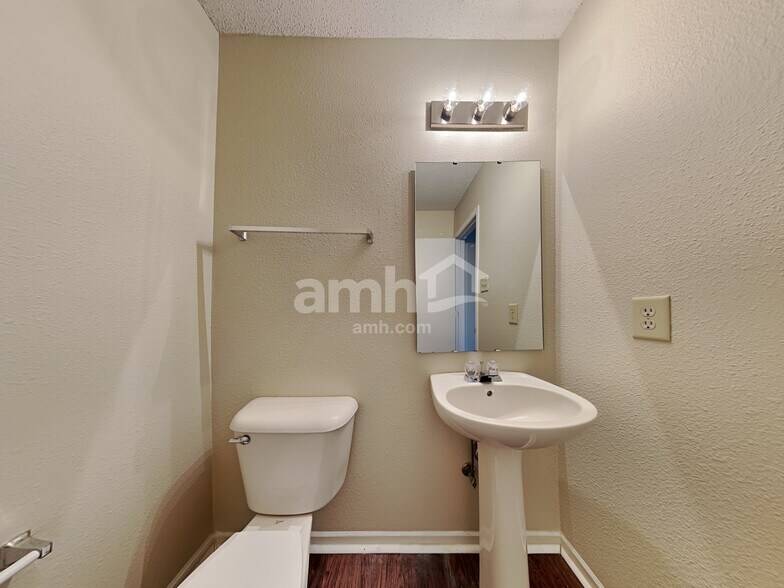 Building Photo - 13342 Allegiance Dr