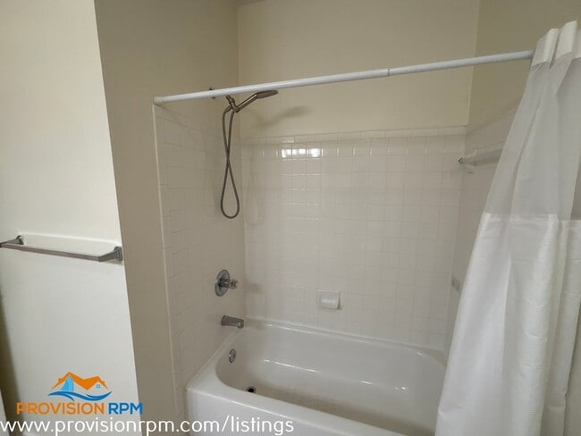 Building Photo - 502 Mathias Hammond Way