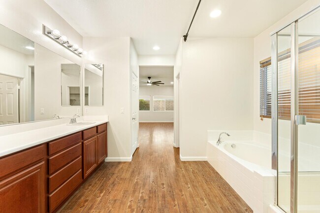 Building Photo - 82603 Grass Flat Ln