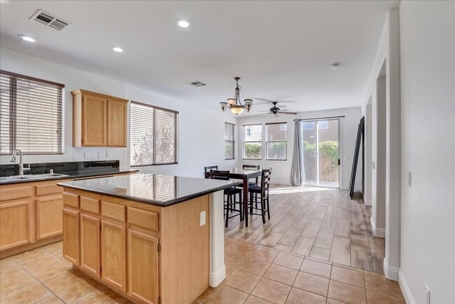 Building Photo - 10948 Positano St