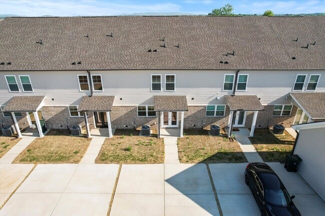 Building Photo - *First Month's Rent FREE!