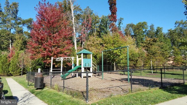 Building Photo - 4852 Cavallo Way