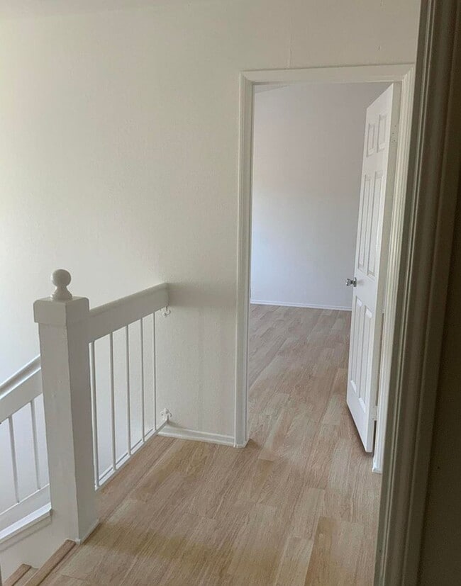 Building Photo - 5473 Spanish Oak Ln