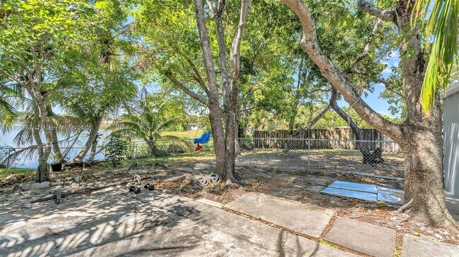 Building Photo - 20302 NW 39th Ct