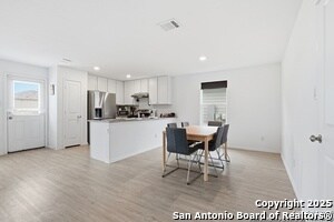 Building Photo - 13942 Bull Cv