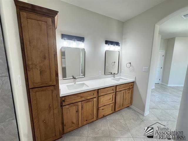 Building Photo - 3400 S Ave 7 E