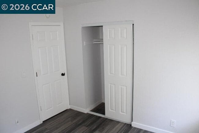 Building Photo - 130 Aster Ct
