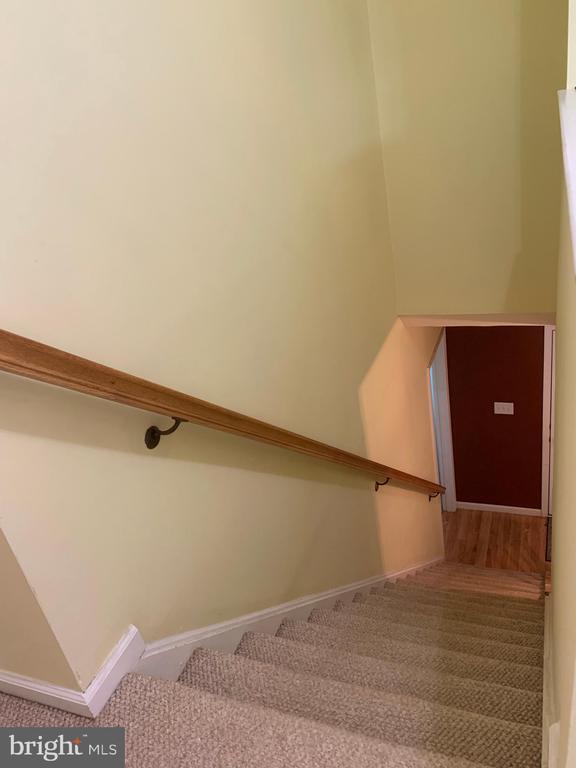 Building Photo - 35 Oakmont Terrace
