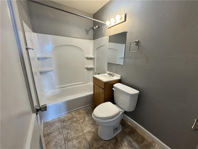 Building Photo - 141 Rosewood Dr