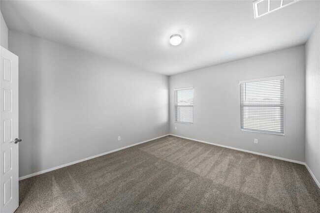 Building Photo - 311 Chesterfield Dr