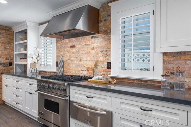 Building Photo - 426 Dahlia Ave