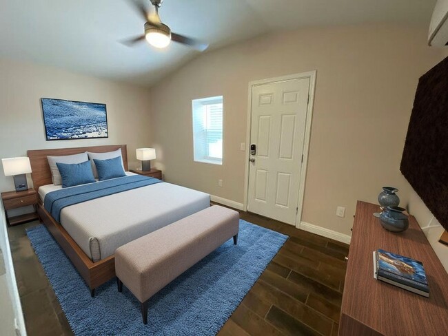 Building Photo - Central Tucson, close to University of Ari...