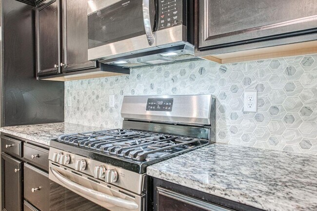 Building Photo - Newly Built 3/2 Lennar In Rivertsone