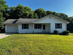 Building Photo - Maryville 37803 - 3 bedroom, 2 bath home - Contact Troy Adams (865) 233-6949